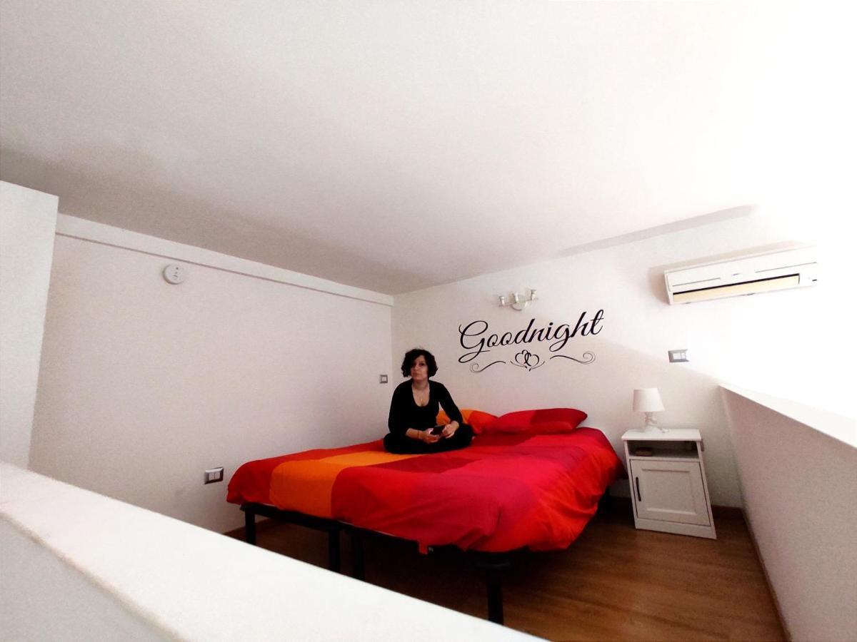 Ale & Tizy House Bed & Breakfast Napoli Ngoại thất bức ảnh