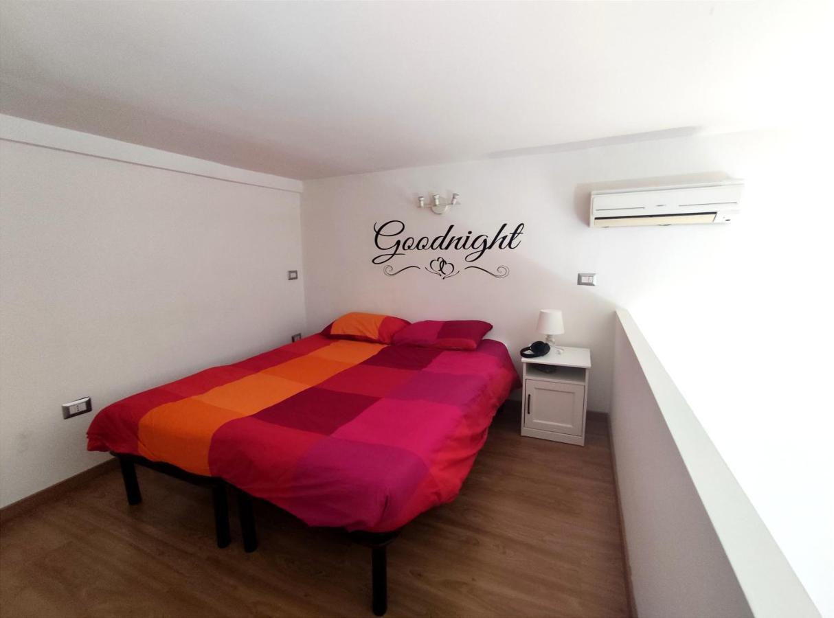 Ale & Tizy House Bed & Breakfast Napoli Ngoại thất bức ảnh