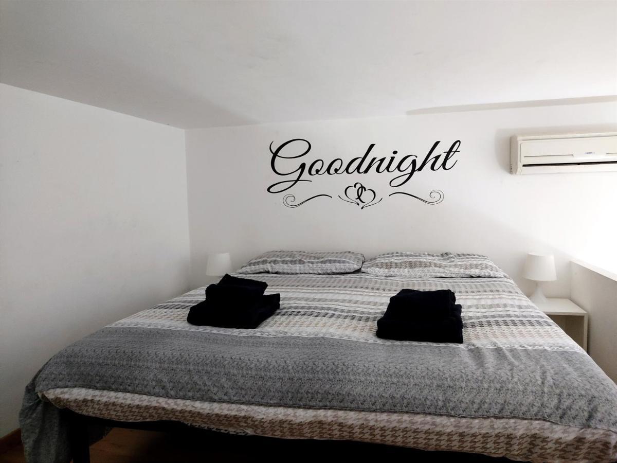 Ale & Tizy House Bed & Breakfast Napoli Ngoại thất bức ảnh