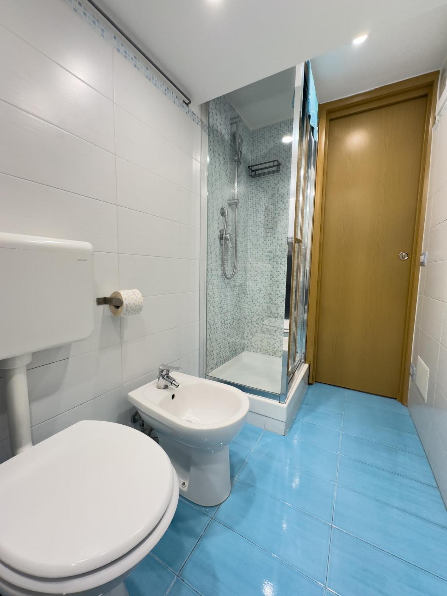 Ale & Tizy House Bed & Breakfast Napoli Ngoại thất bức ảnh