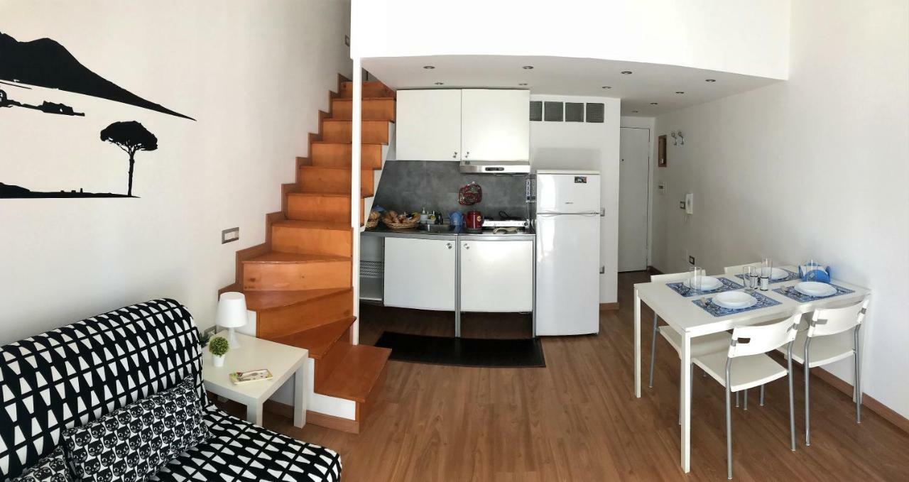 Ale & Tizy House Bed & Breakfast Napoli Ngoại thất bức ảnh