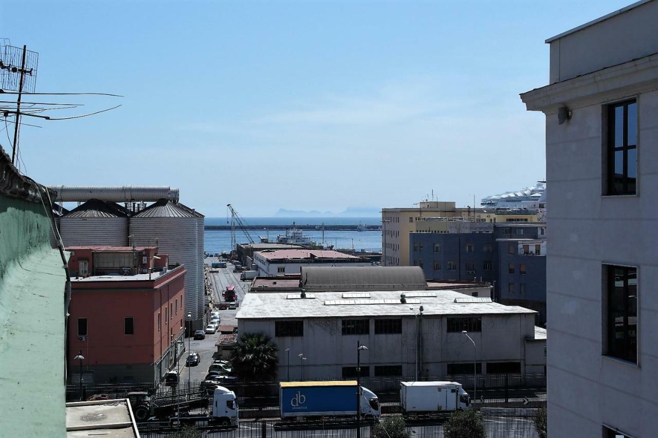 Ale & Tizy House Bed & Breakfast Napoli Ngoại thất bức ảnh