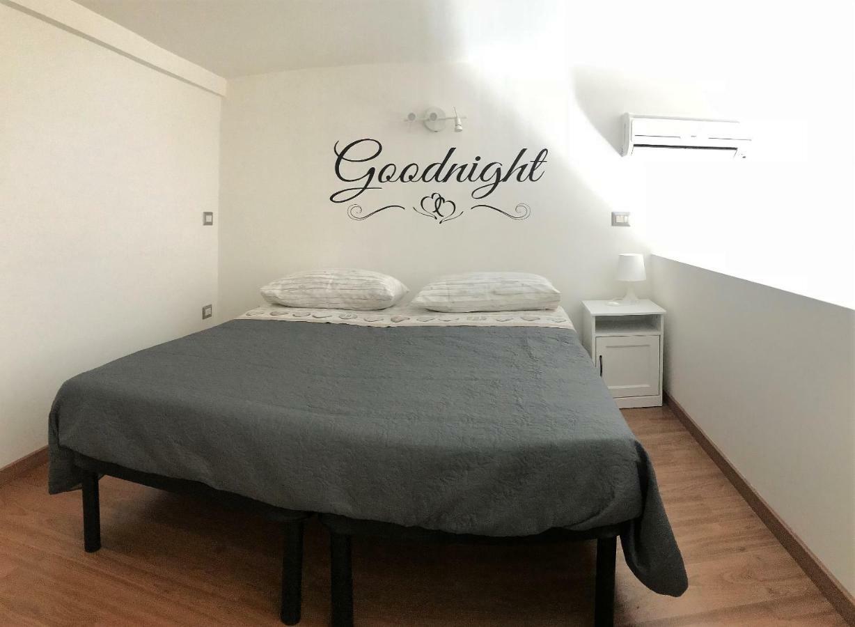 Ale & Tizy House Bed & Breakfast Napoli Ngoại thất bức ảnh